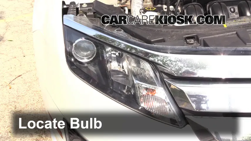 2011 Ford Fusion SEL 2.5L 4 Cyl. Lights Turn Signal - Front (replace bulb)